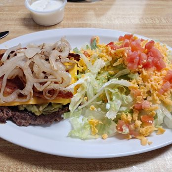 The Grill - Jim McClusky - Burgers Near Me - Dalhart, Texas The Grill - Jim McClusky - Burgers Near Me - Dalhart, Texas