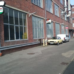 Getränke Spezialitäten Ebeloe - Die Fensterfront zum Lager