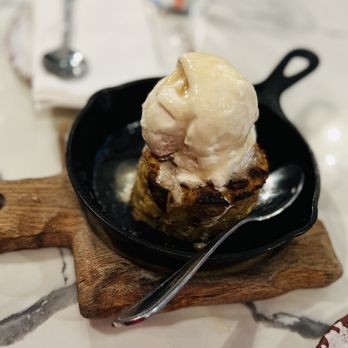 Brick & Brew - Apple Cinnamon Bread Pudding - Pizza Near Me - Havertown, Pennsylvania Brick & Brew - Apple Cinnamon Bread Pudding - Pizza Near Me - Havertown, Pennsylvania