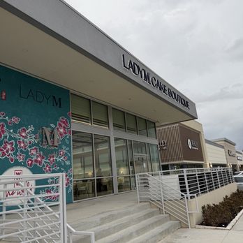 Lady M Cake Boutique - Bakeries Near Me - Houston, Texas