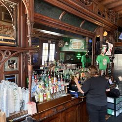 Ryan's Irish Pub