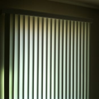 Vineyard Blind & Shutter - S-curve blinds with valance - Shades & Blinds Near Me Vineyard Blind & Shutter - S-curve blinds with valance - Shades & Blinds Near Me