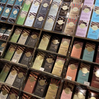 Venchi - Chocolatiers & Shops Near Me - New York, New York