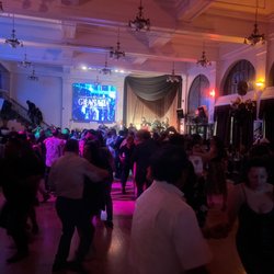 The Granada LA Dance Studio - Dancing salsa bachata and regueton