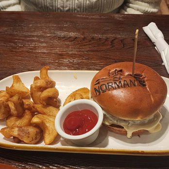 Nic & Norman's - Mexicali burger - American Near Me - Louisville, Kentucky