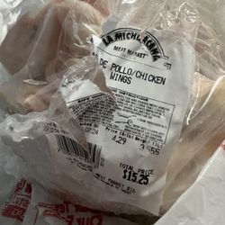 La Michoacana Meat Market - Chicken wings