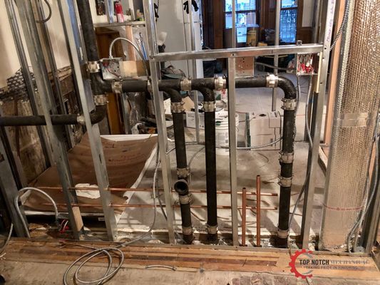 Breezy Installations Logo