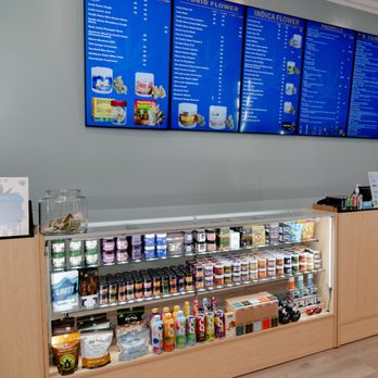 LAX CC - LAXCC carries a premium selection of your favorite flower brands such as Cannabiotix, Alien Labs, Blem, Pine Park, Kush Co, Lusty and more. - Cannabis Clinics Near Me - Los Angeles, California