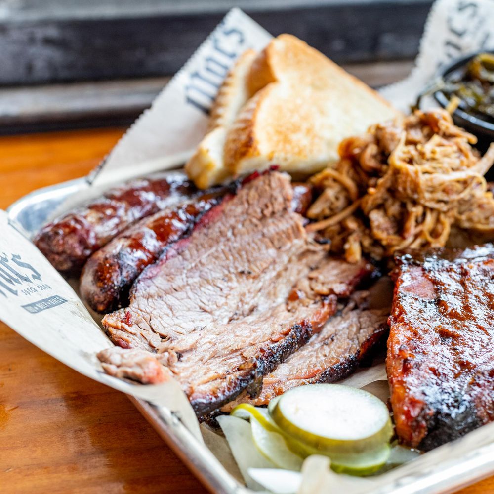 Social spots from Mac's Speed Shop