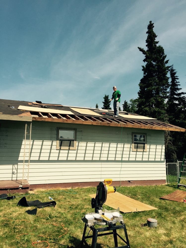 Slide of R & M Roofing