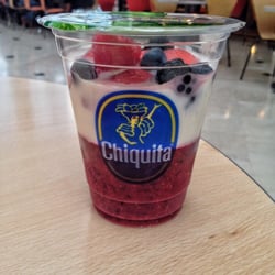 Fruit Bar Chiquita - Frutti rossi e Yogurt - € 3,20
