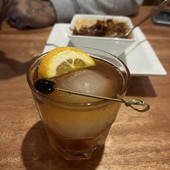 The Lodge at Stephanie - Old fashioned - Sports Bars Near Me - Henderson, Nevada The Lodge at Stephanie - Old fashioned - Sports Bars Near Me - Henderson, Nevada
