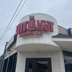 Little Hut Sandwich Shop - Front of restaurant