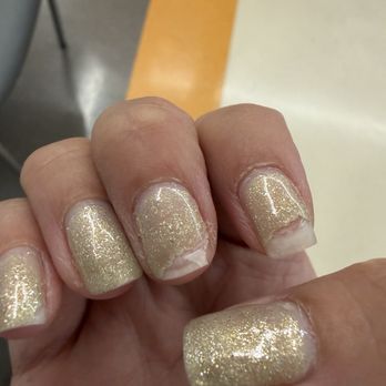 Mood Nail Lounge Campbell - Crack nail - Nail Salons Near Me - Campbell, California