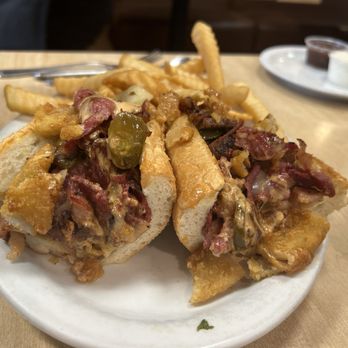 Henry's Cafe - Breakfast & Brunch Near Me - Tehachapi, California