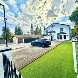 Stays Green Turf - Side yard from the street