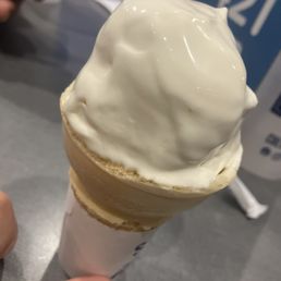 i paid for a double and gave me a one scoop im very upset that they did this to a loyal customer like me