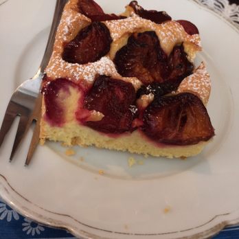 Vollpension Generationencafé - Plum cake - Cafes Near Me - Vienna, 9 Vollpension Generationencafé - Plum cake - Cafes Near Me - Vienna, 9
