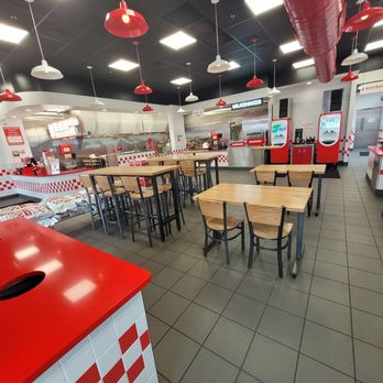 Five Guys - Burgers Near Me - Worthington, Ohio