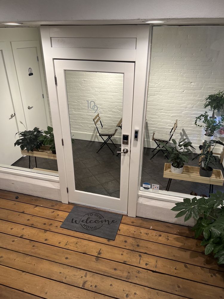 TEN CAFE ROASTING STUDIO 1407 Government Street, Victoria, British Columbia, Canada Coffee