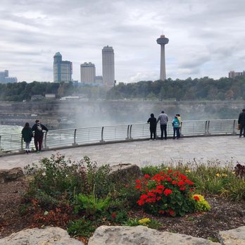 Niagara Falls - Landmarks & Historical Buildings Near Me - Niagara Falls, Ontario Niagara Falls - Landmarks & Historical Buildings Near Me - Niagara Falls, Ontario