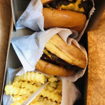 Shake Shack Old Fourth Ward - Burgers Near Me - Atlanta, Georgia Shake Shack Old Fourth Ward - Burgers Near Me - Atlanta, Georgia