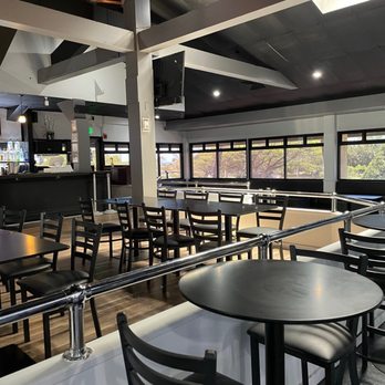 Bside - Lounges Near Me - Honolulu, Hawaii