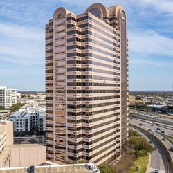 Lucid Private Offices - Galleria Addison