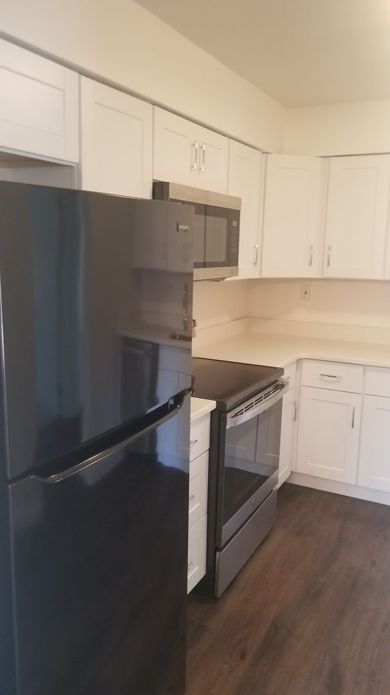 Slide of Rodriguez Renovations