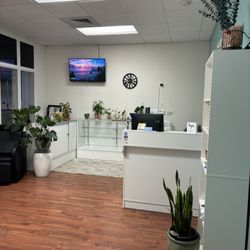 Preferred One Teeth Whitening - Lobby
