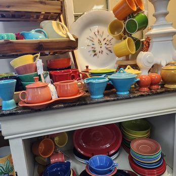 Donna's Kitchen Consignment - Kitchen Supplies Near Me - Glastonbury, Connecticut Donna's Kitchen Consignment - Kitchen Supplies Near Me - Glastonbury, Connecticut