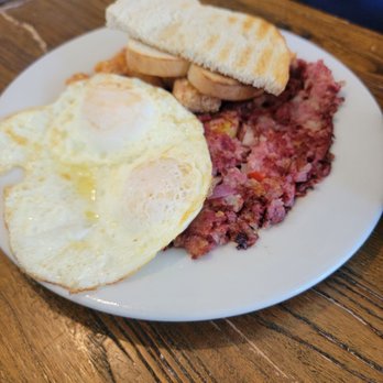 Brekkies - Corned Beef Hash yum - Breakfast & Brunch Near Me - Solvang, California Brekkies - Corned Beef Hash yum - Breakfast & Brunch Near Me - Solvang, California