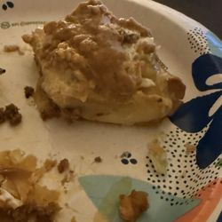 Ordered the chimichanga. Barely any meat in it, mostly tortilla. 3/10 would not recommend.