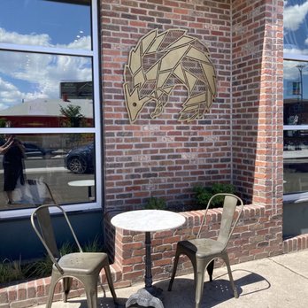 Pangolin Café - Outdoor table - Coffee & Tea Near Me - Reno, Nevada Pangolin Café - Outdoor table - Coffee & Tea Near Me - Reno, Nevada