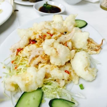 新志記海鮮飯店 - Deep fried squid in pepper salt as a starter (nice) - Cantonese Near Me - Hong Kong, HK 新志記海鮮飯店 - Deep fried squid in pepper salt as a starter (nice) - Cantonese Near Me - Hong Kong, HK
