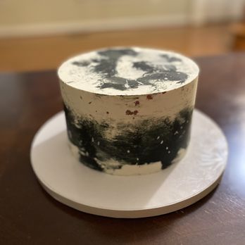Xia's Kitchen - a cake on a plate - Custom Cakes Near Me
