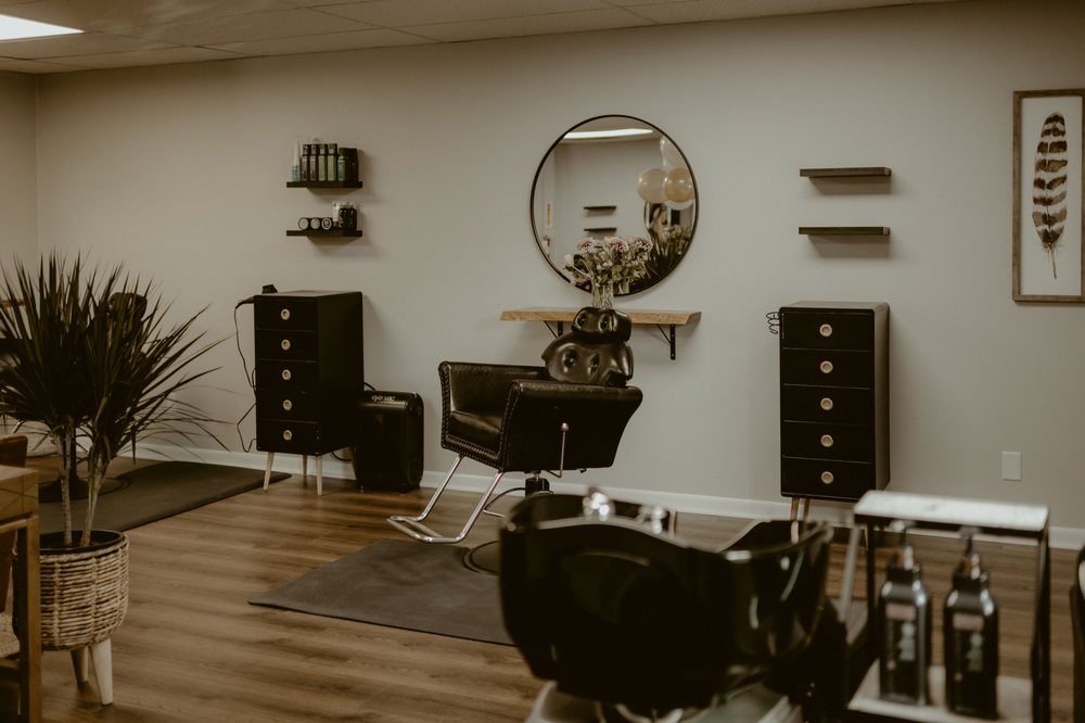 GOLDEN HOUR SALON Updated August 2024 76 Central St, West Boylston