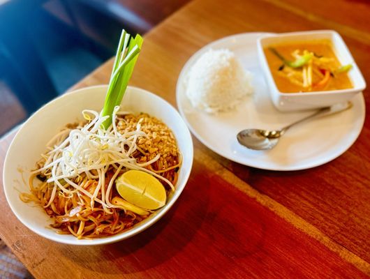 Sakhuu Thai Plano by null