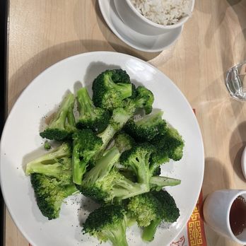 Bamboo Asian Kitchen - À la cart order of broccoli - Chinese Near Me - Phoenix, Arizona
