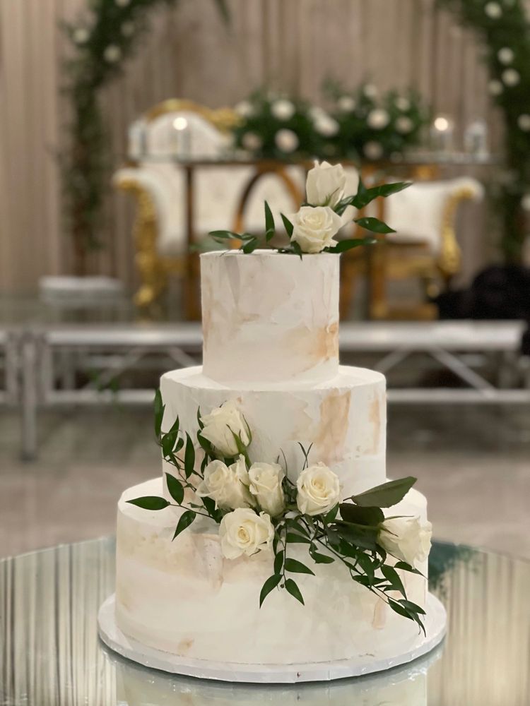 Arnolds Home of sweets Logo