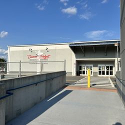 Concord Padgett Regional Airport - Main entrance right across from parking garage