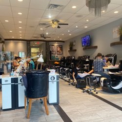 CT Nails - Inside...