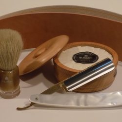 Bridgeburg Gentleman's Shoppe - Classic and traditional wet shaving products and more.