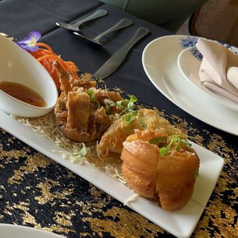 Madame Puffs and Thai Bistro - Thai Near Me - Chicago, Illinois Madame Puffs and Thai Bistro - Thai Near Me - Chicago, Illinois