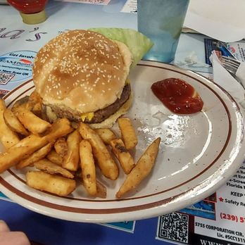 Elena's Restaurant - Cheeseburger and fries - Breakfast & Brunch Near Me - Punta Gorda, Florida