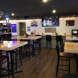 Tapped Bar & Grill - Dining area