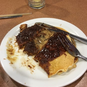 Denny's - Disgusting, late, and horrible to look at!! - American Near Me - Davie, Florida