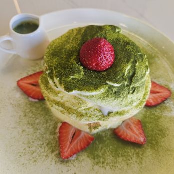 Fluffy Fluffy - Matcha Tiramisu - Coffee & Tea Near Me - Davis, California