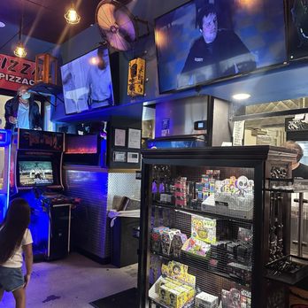 Slasher Pizza - Pizza Near Me - Riverside, California Slasher Pizza - Pizza Near Me - Riverside, California