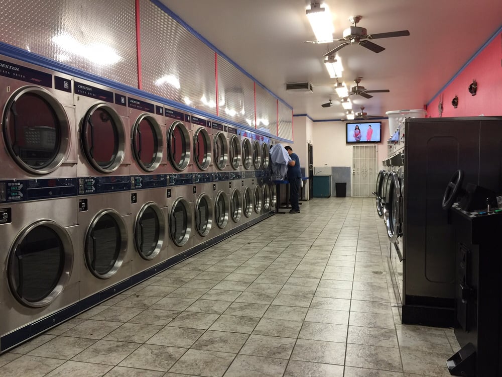 LAUNDRY KING Updated June 2024 10 Photos 3063 W Ashlan Ave